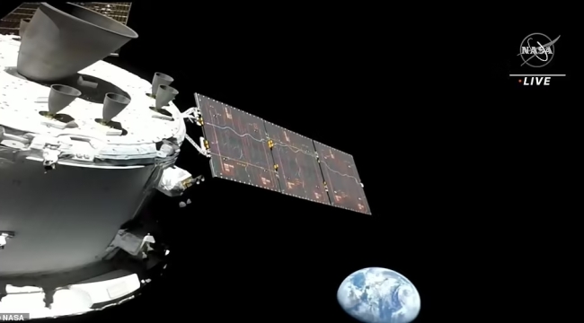 NASA, Orion'un uzaklaştığı görüntüleri paylaştı