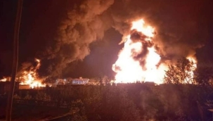 Nijerya'da akaryakıt tankeri patladı: 11 ölü var