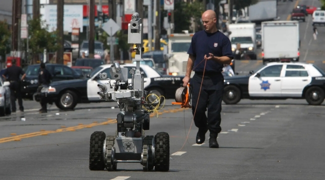 San Francisco polisi robotlarını silahlandıracak