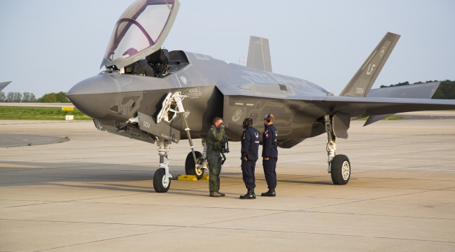 Almanya, 35 adet F-35 için sözleşmeyi imzaladı