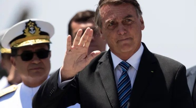 Bolsonaro, görevi devretmeden ülkesinden ayrıldı