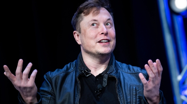 En popüler 100 tweet'in 49'u Elon Musk'a ait