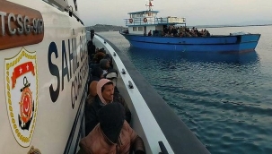 İzmir açıklarında 155 kaçak yakalandı