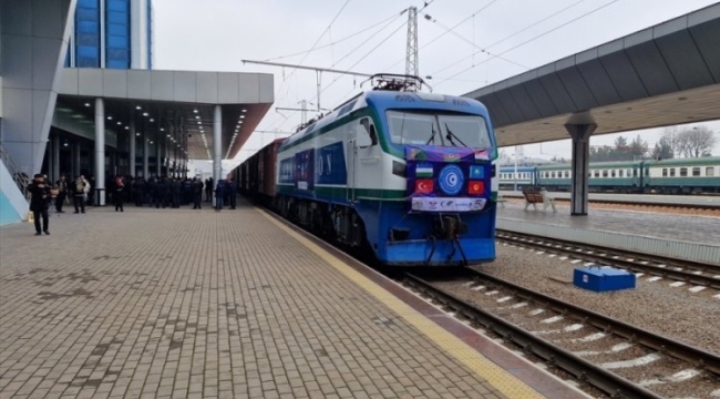 İzmir'den yola çıkan ilk kargo treni Taşkent'e ulaştı