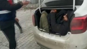 Kars'ta bir otomobilde 14 kaçak yakalandı 