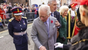 Kral III. Charles'a ikinci yumurta saldırısı 