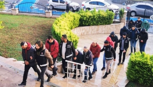 Muğla ve İzmir'de rüşvet operasyonu: 5 tutuklama