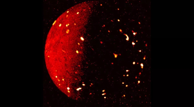 NASA uydusu, Jüpiter'in İo uydusunu fotoğrafladı