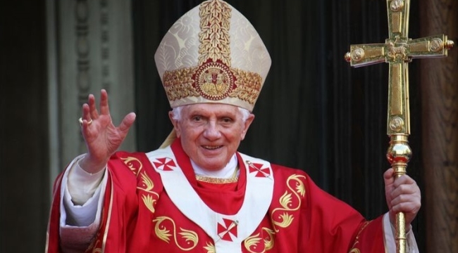 Papa 16. Benedictus, 95 yaşında hayatını kaybetti