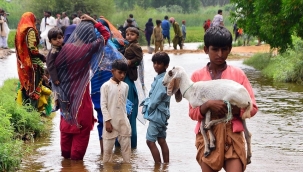 AB'den Pakistan'a 500 milyon €'luk insani yardım