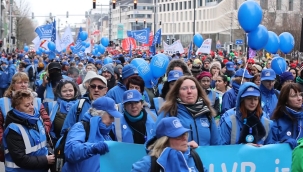 Belçika'da sağlıkçılardan ağır iş yüküne protesto