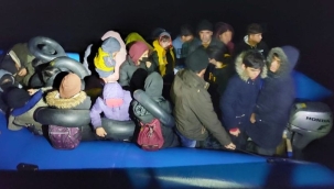 Çanakkale açıklarında 33 kaçak kurtarıldı