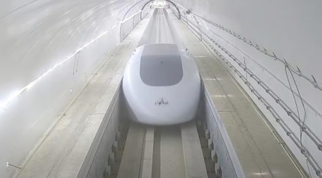 Çin, hyperloop trenini başarıyla test etti