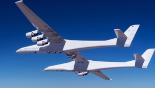 Dünyanın en büyük uçağı test uçuşunu tamamladı