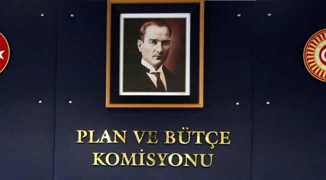 Sözleşmeliye kadro teklifi, komisyondan geçti