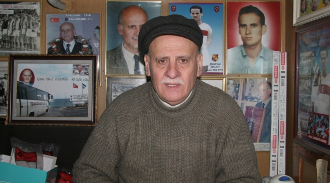 Ahmet Suat Özyazıcı vefat etti