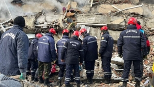 Azerbaycanlı ekipler 11 kişiyi enkazdan kurtardı