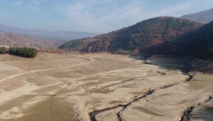 Bursa Nilüfer Barajı tamamen kurudu