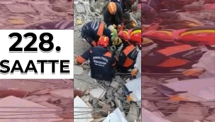 Hatay'da 228. saatte 13 yaşında çocuk kurtarıldı