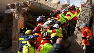 İran, Türkiye'ye 1000 adet çadır gönderdi