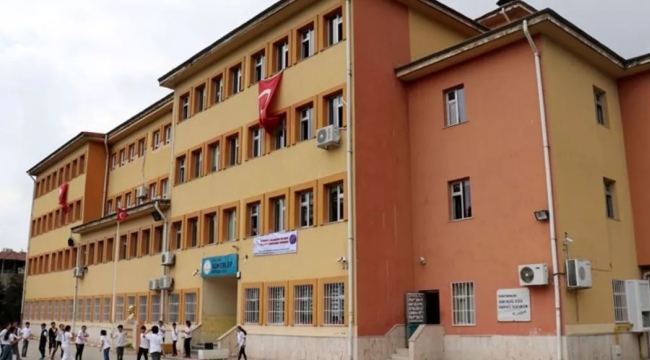 İstanbul Valiliği, 93 okul için tahliye kararı aldı