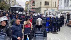 Kadıköy'de uzaktan eğitim protestosu