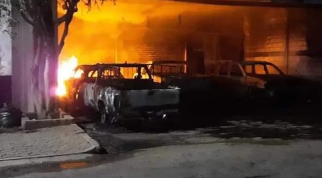 Meksika'da çeteler sokakları savaş alanına çevirdi