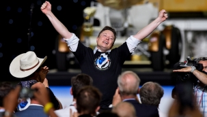 Musk, yeniden dünyanın en zengin insanı