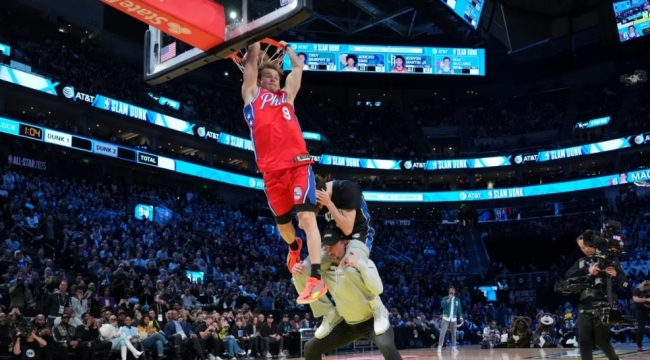 NBA smaç yarışmasının şampiyonu McClung