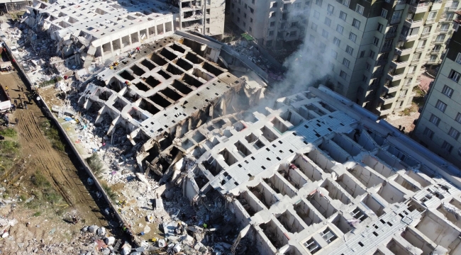 Rönesans Rezidans'ın müteahhidi gözaltına alındı