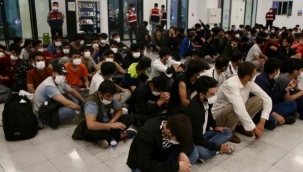 2023'te 19 bin 405 kaçak sınır dışı edildi