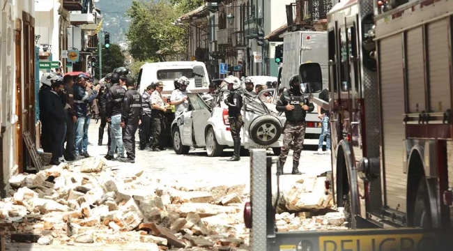 Ekvador'da 6,7 büyüklüğünde deprem: 13 ölü