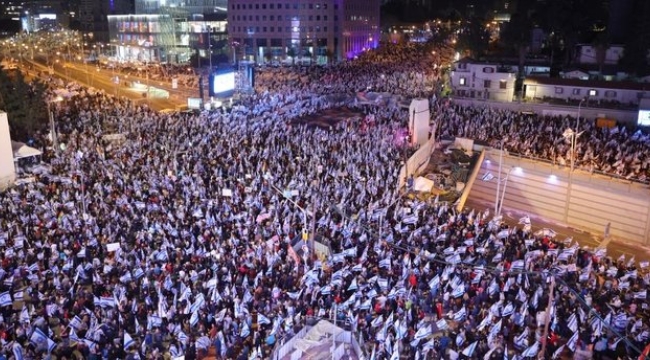 İsrail'de "yargı reformu": Halk sokağa döküldü