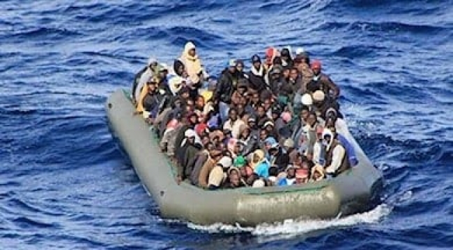 İtalya, Akdeniz'de 1300'den fazla kaçağı kurtardı