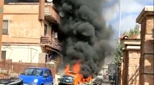 İtalya'da 2 askerî eğitim uçağı havada çarpıştı