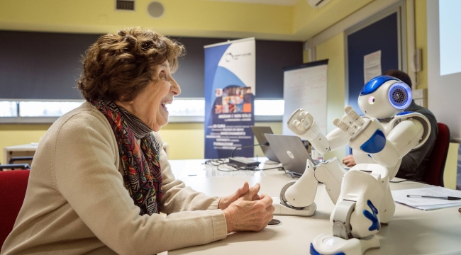 İtalya'da yaşlıların bakımını robotlar üstlenebilir