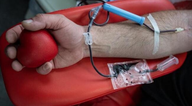 Karamollaoğlu: "Kızılay'a kan bile vermem"