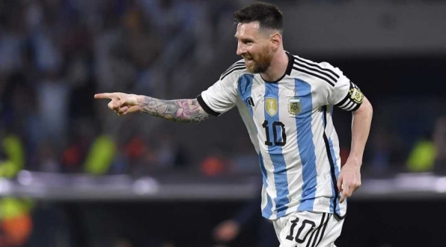 Messi, Milli Takım'da 100 gol barajını aştı