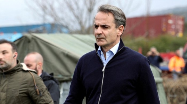 Mitsotakis, ölümlü tren kazası için özür diledi