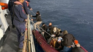 Muğla açıklarında 62 kaçak kurtarıldı