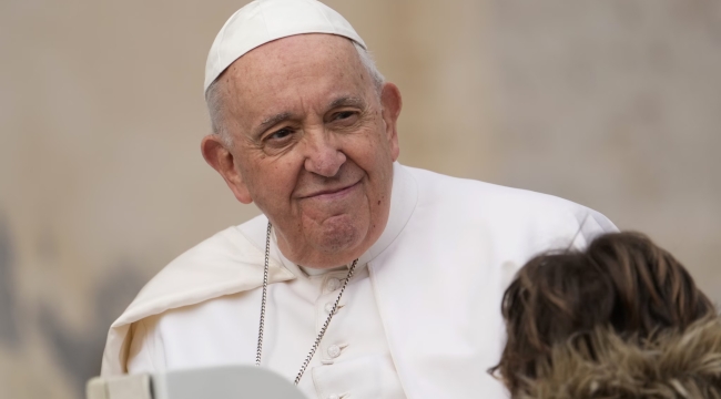 Papa Fransis: "Bekarlık geçici bir emirdir"