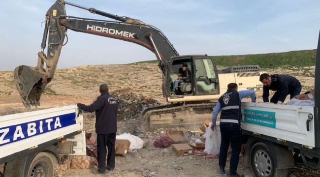 Urfa'da tarihi geçmiş 4 ton tavuk eti ele geçirildi