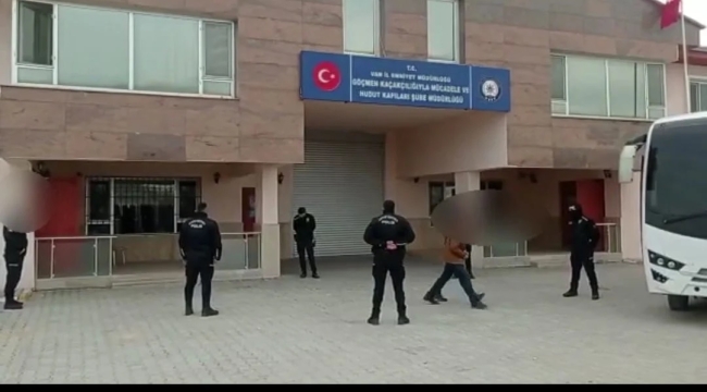 Van'da insan kaçakçılığı operasyonu: 104 gözaltı