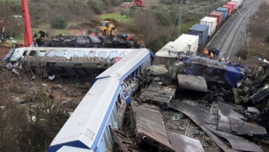 Yunanistan'daki tren kazasında 57 kişi öldü