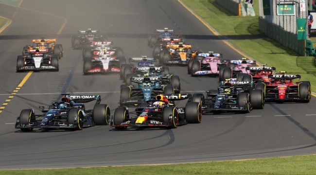 F1 Avustralya GP'sini Verstappen kazandı