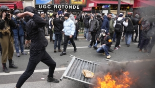 Fransa'daki protestolara 570 bin kişi katıldı 