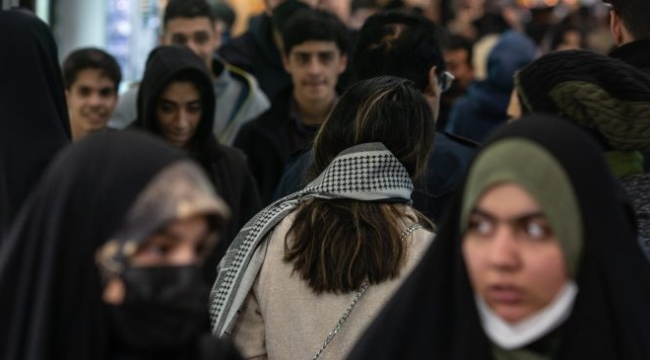 İran, başörtüsüz kadınları kamera ile tespit edecek