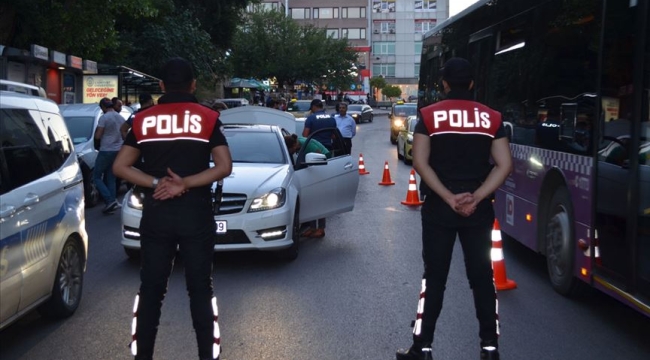 İstanbul'da asayiş uygulaması: 405 gözaltı