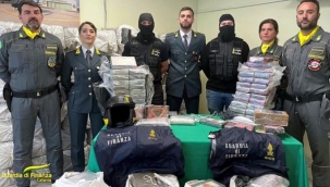 İtalya polisi, Akdeniz'de 2 ton kokain ele geçirdi