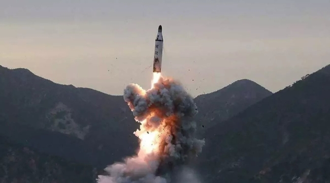 Kuzey Kore, balistik füze denemesi yaptı